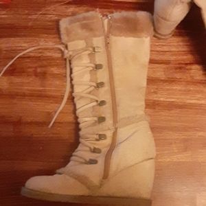 Wedge heeled boots